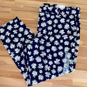 Cropped Flower Print Pants